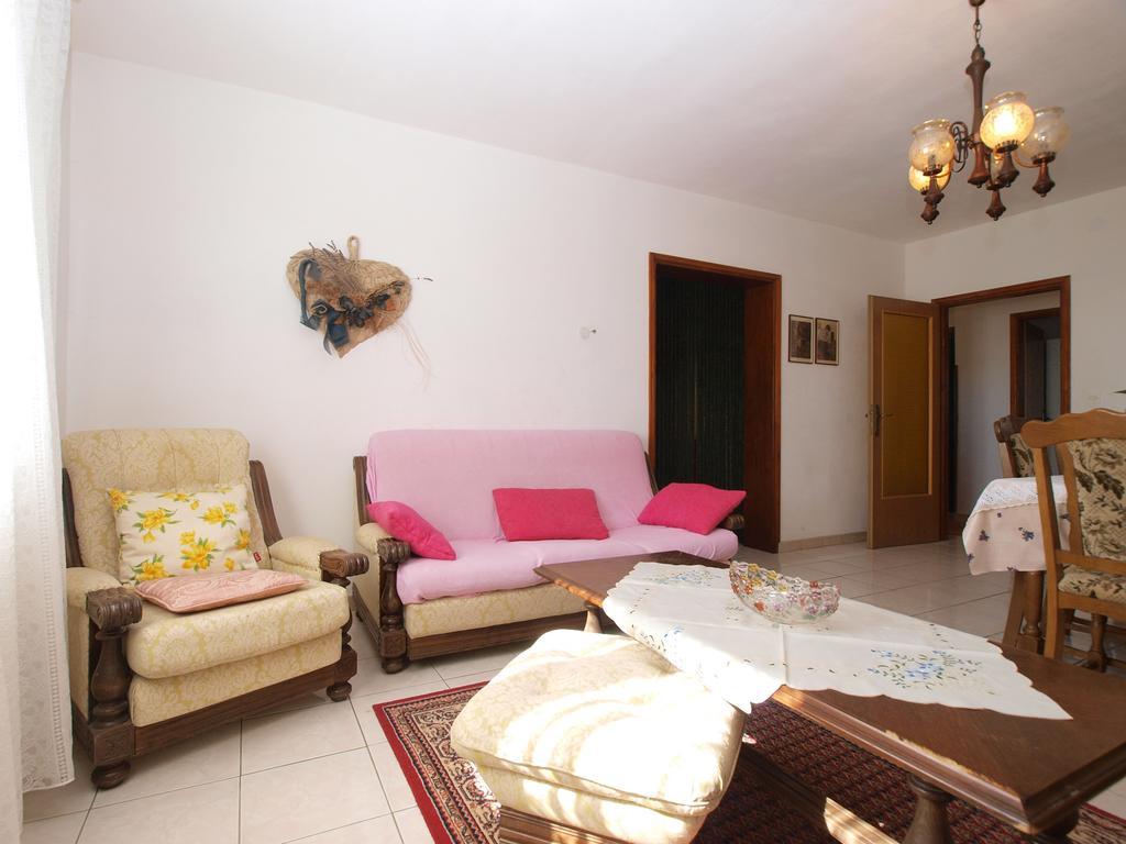 Apartment Luisa 1437 Peruški Esterno foto