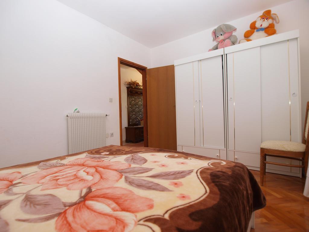 Apartment Luisa 1437 Peruški Esterno foto